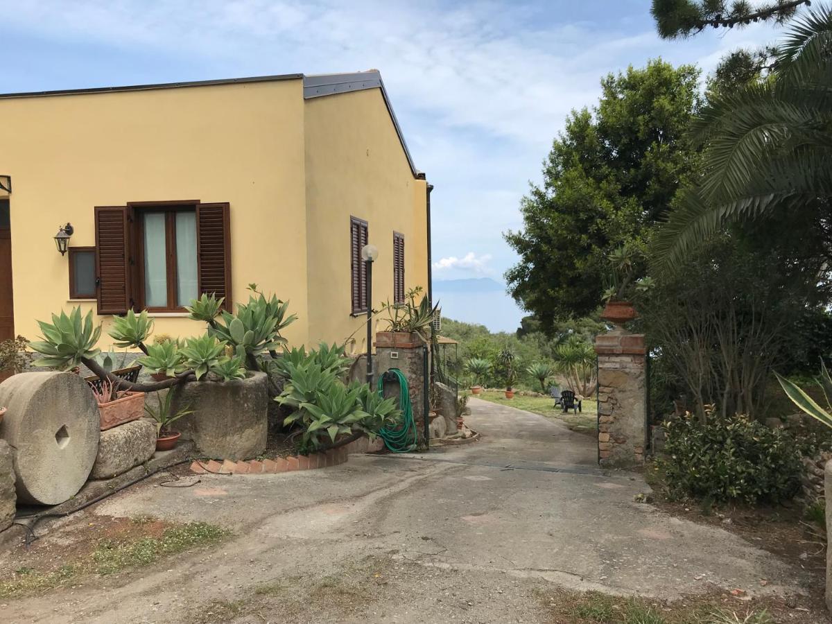 A Casa Di Peppino Villa Greco تينداري المظهر الخارجي الصورة