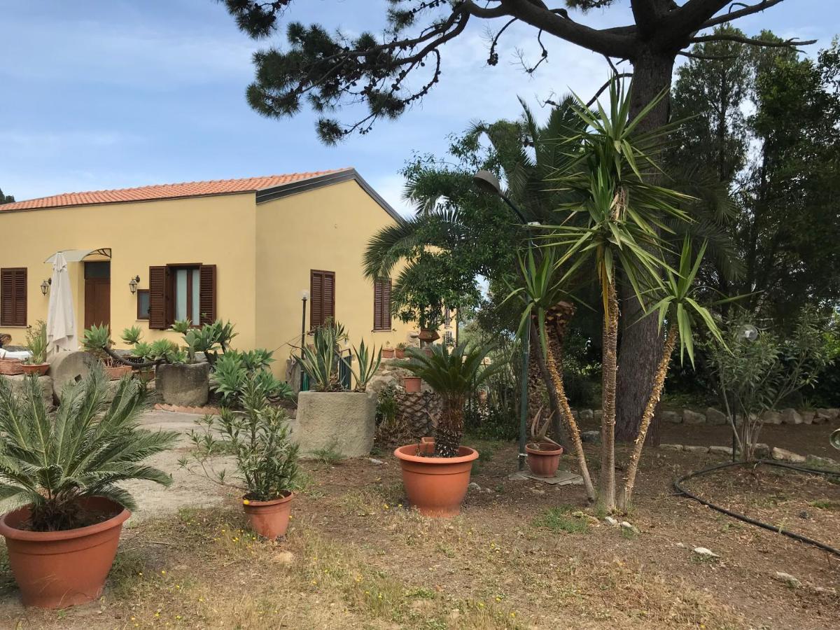 A Casa Di Peppino Villa Greco تينداري المظهر الخارجي الصورة