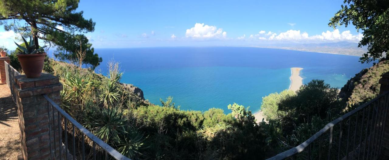 A Casa Di Peppino Villa Greco تينداري المظهر الخارجي الصورة